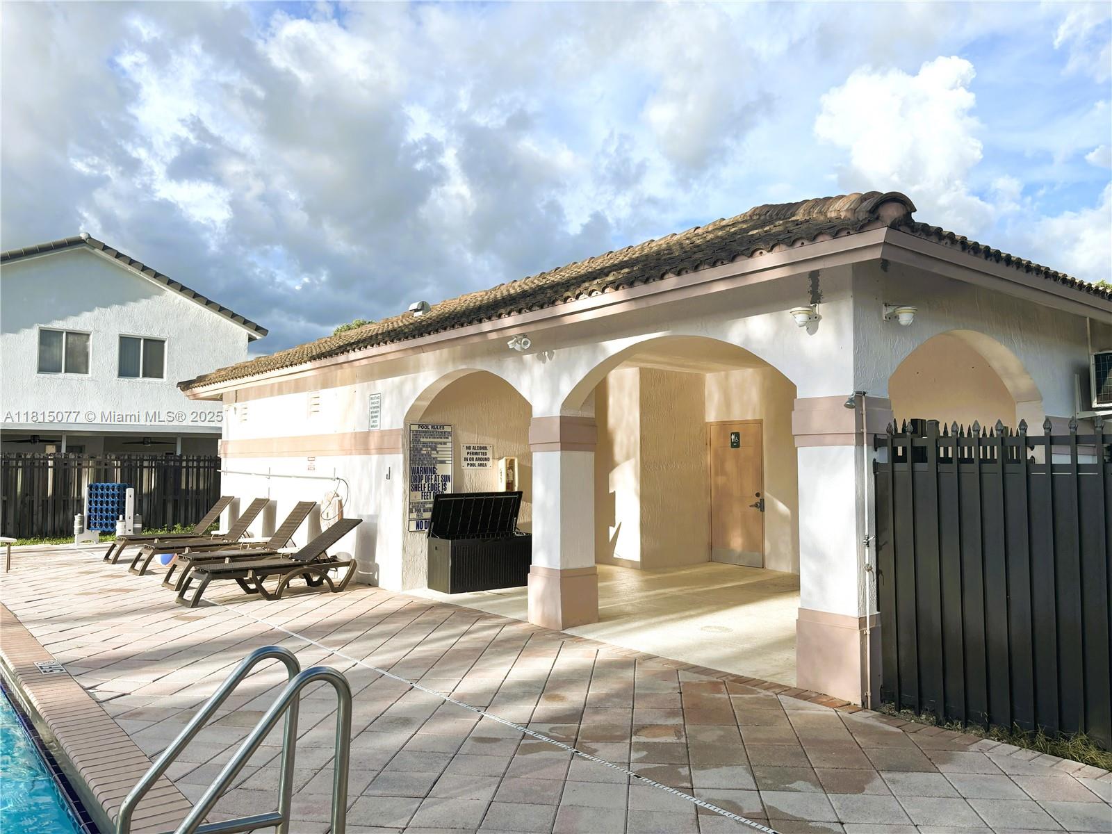 BRIGHTONS MEADOW TRACE - Residential