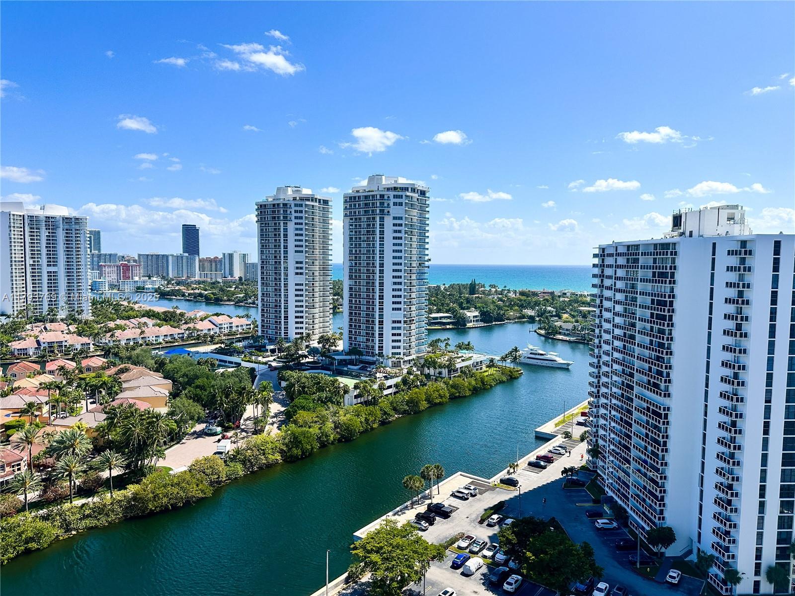 FLAMENCO CONDO TOWER I - Residential