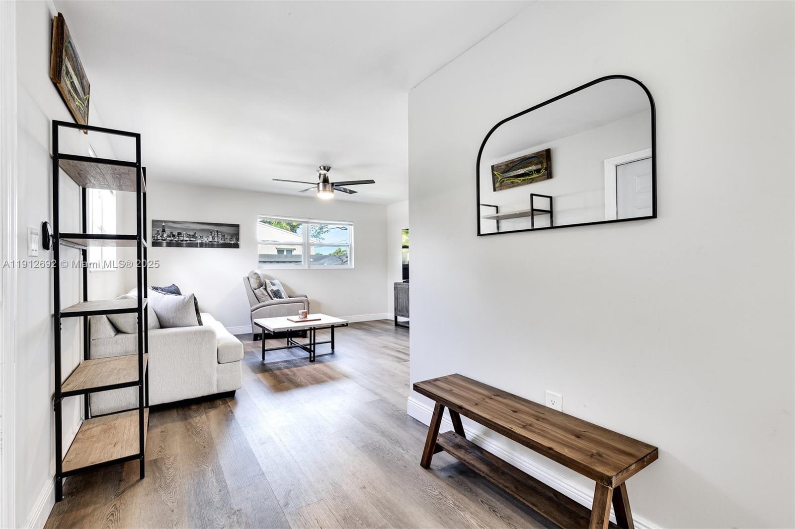 PALM BEACH SQUARE UNIT 4 - Residential