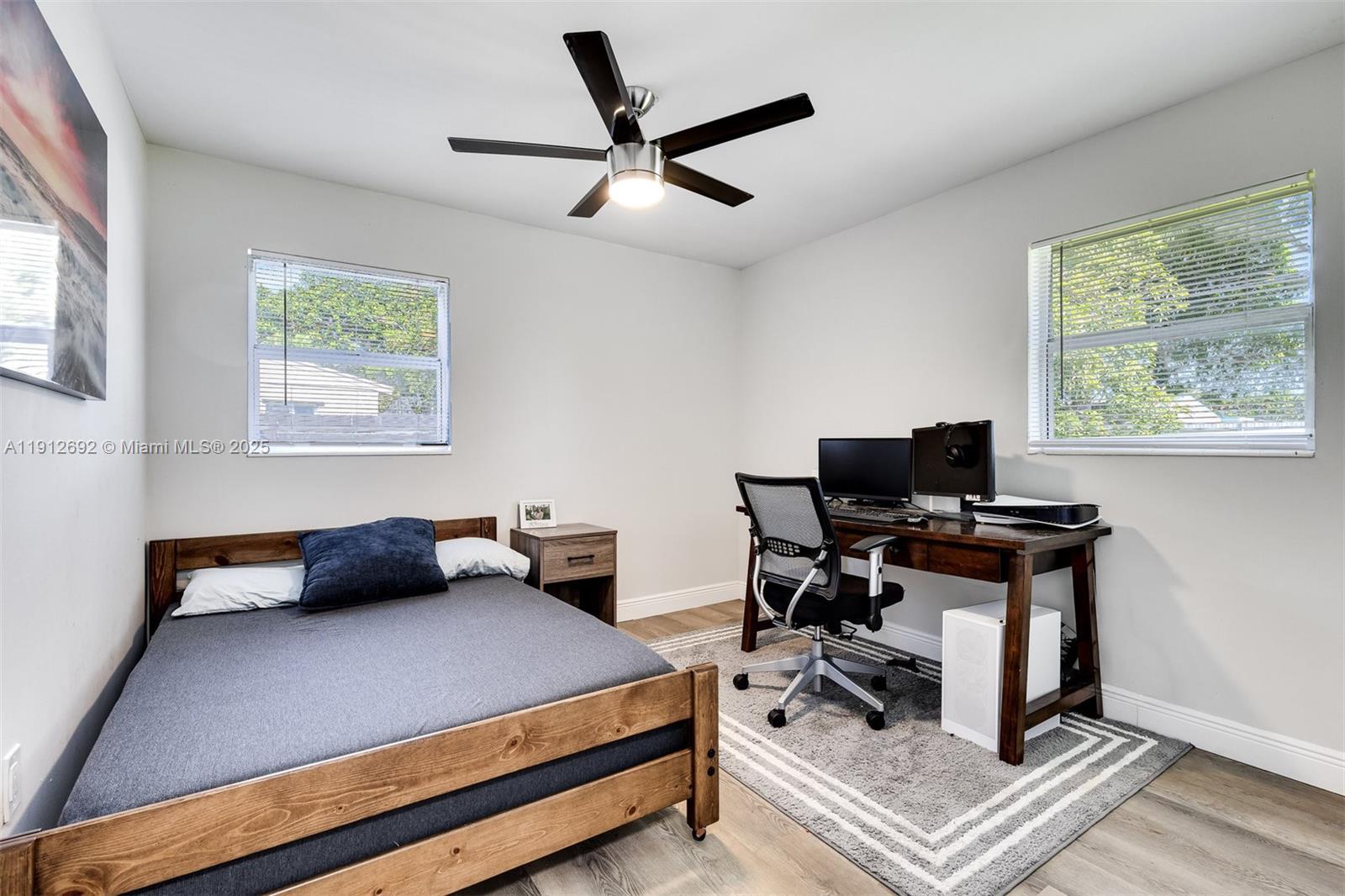 PALM BEACH SQUARE UNIT 4 - Residential