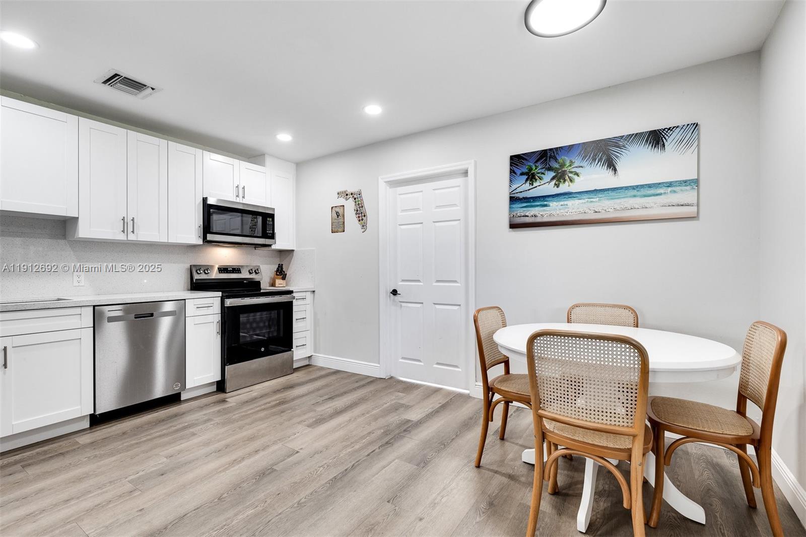 PALM BEACH SQUARE UNIT 4 - Residential