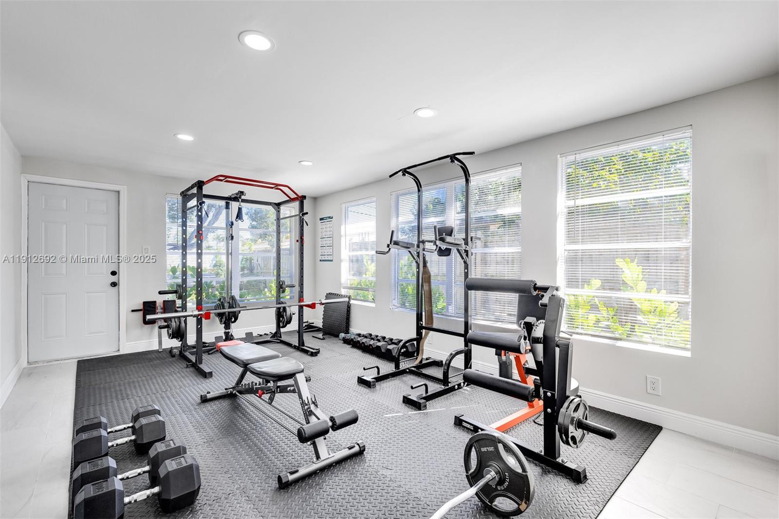 PALM BEACH SQUARE UNIT 4 - Residential