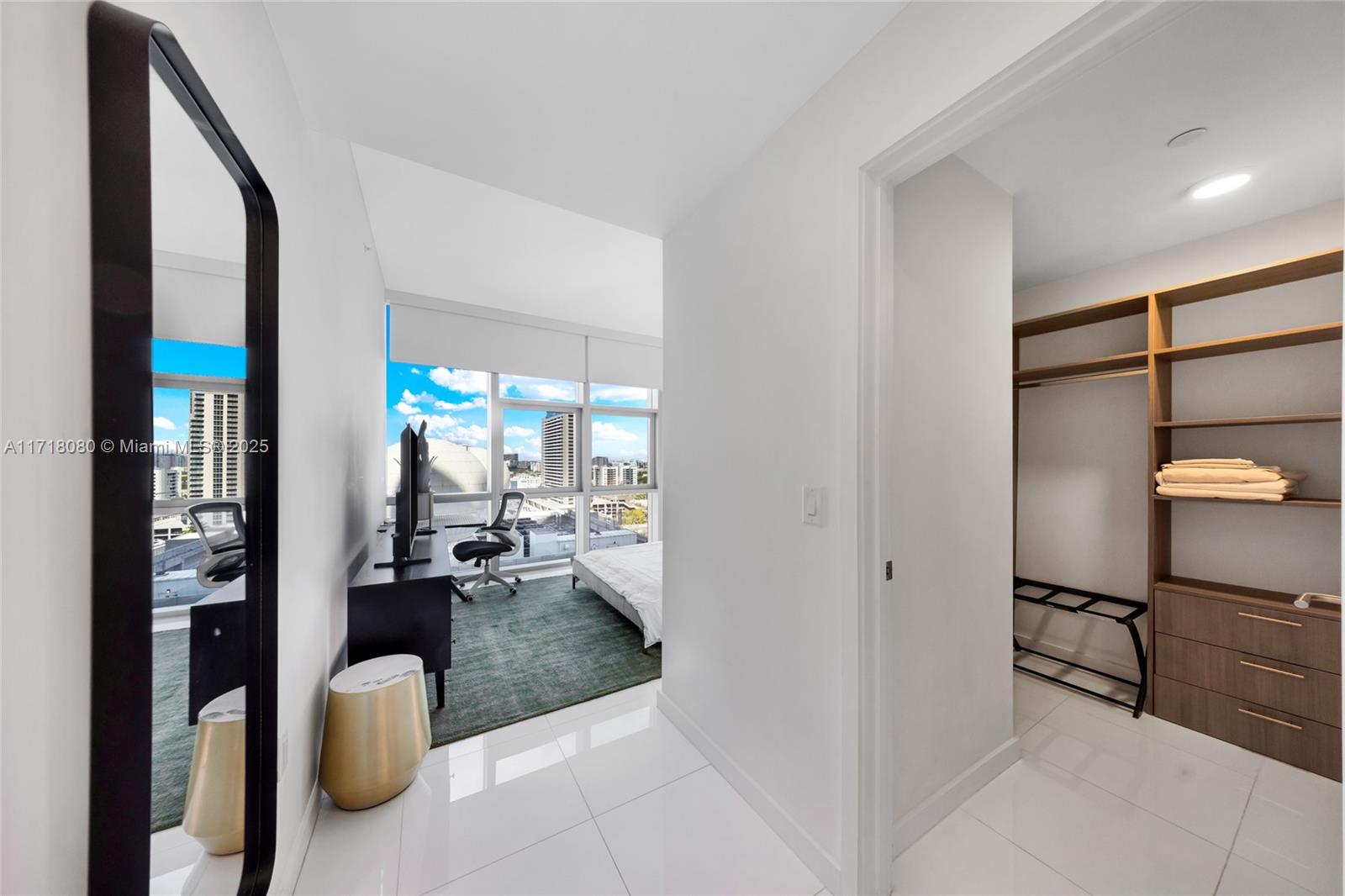 PARAMOUNT MIAMI WORLDCENT - Residential