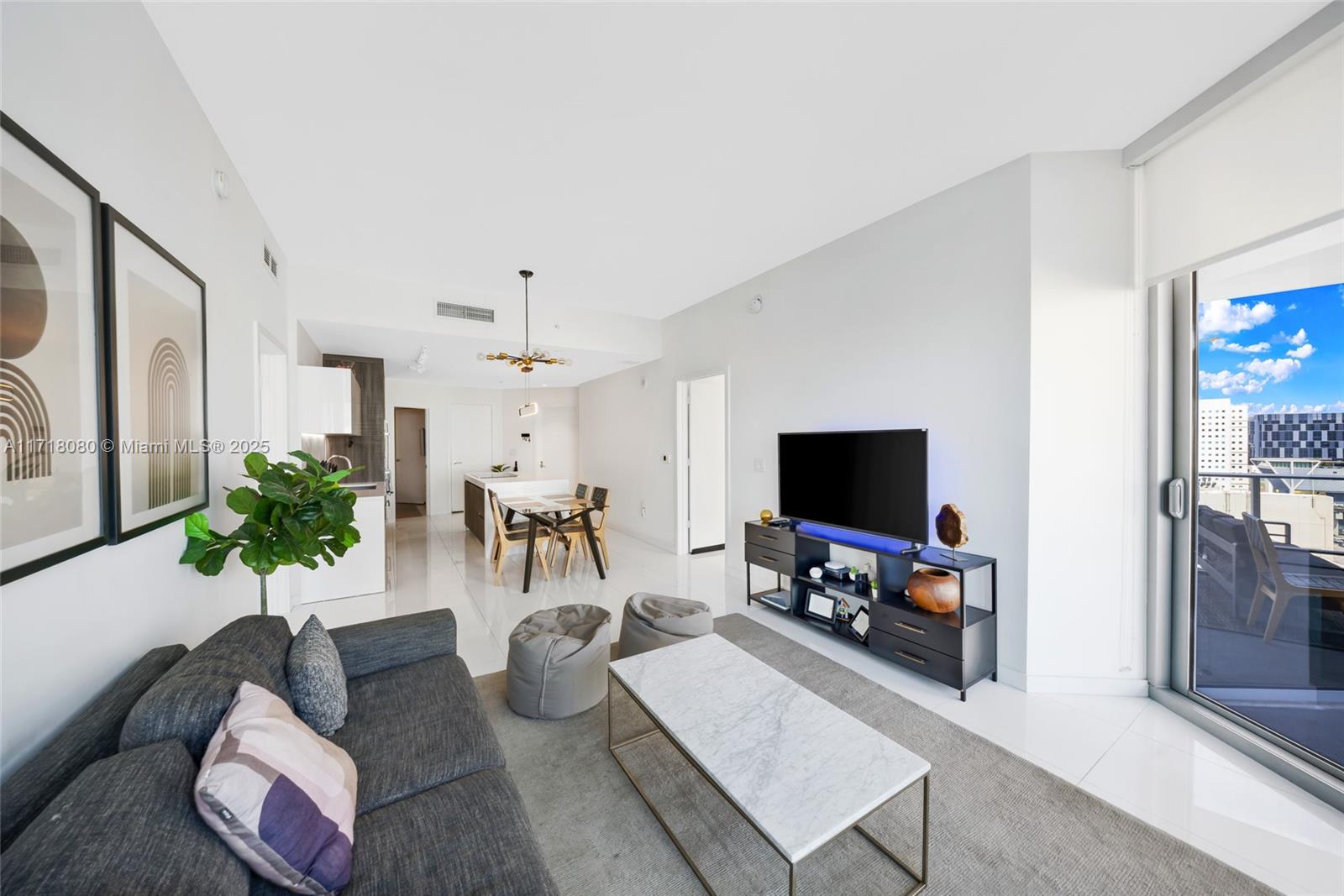 PARAMOUNT MIAMI WORLDCENT - Residential
