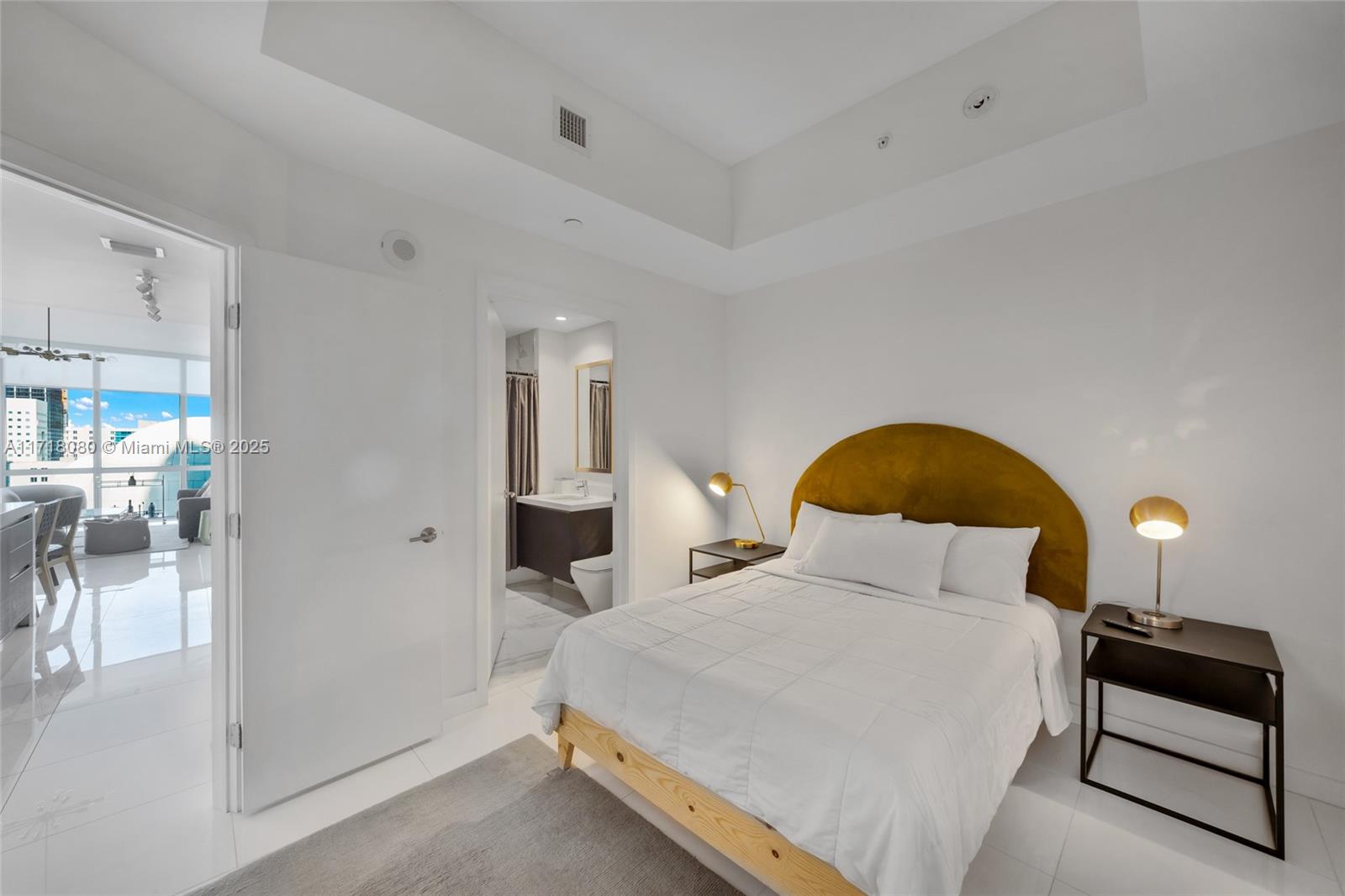 PARAMOUNT MIAMI WORLDCENT - Residential