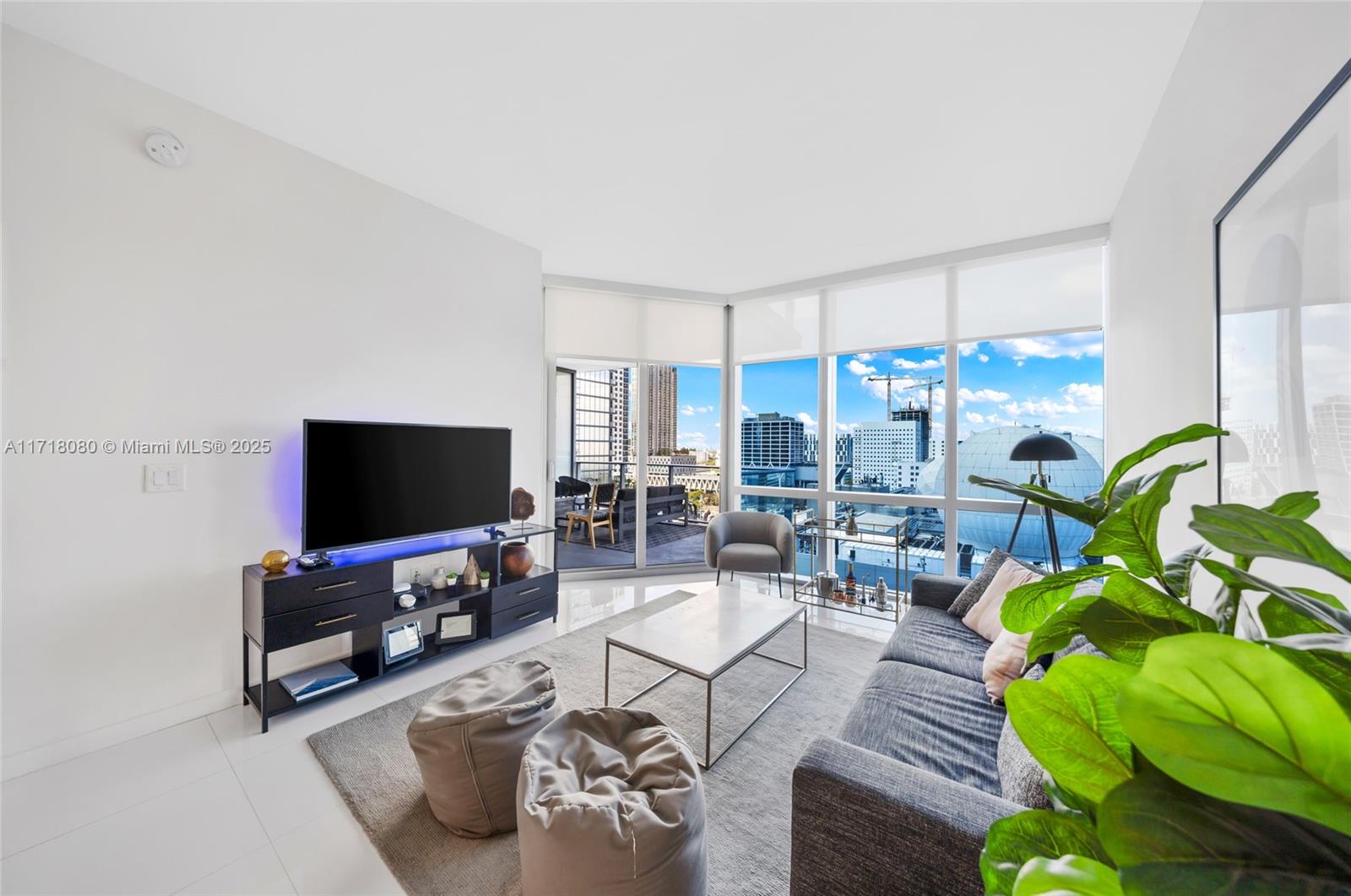 PARAMOUNT MIAMI WORLDCENT - Residential