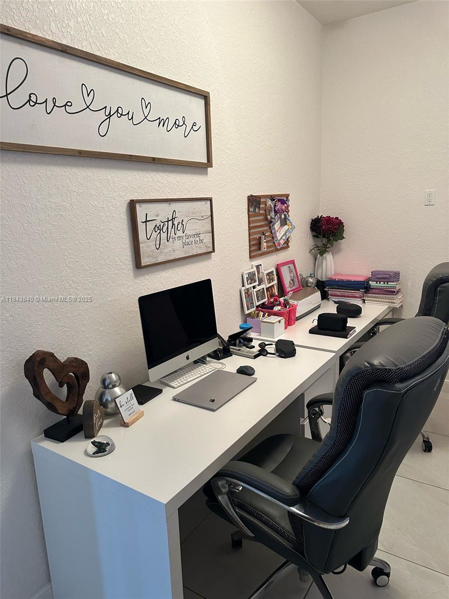 DANIA HEIGHTS - Residential Lease