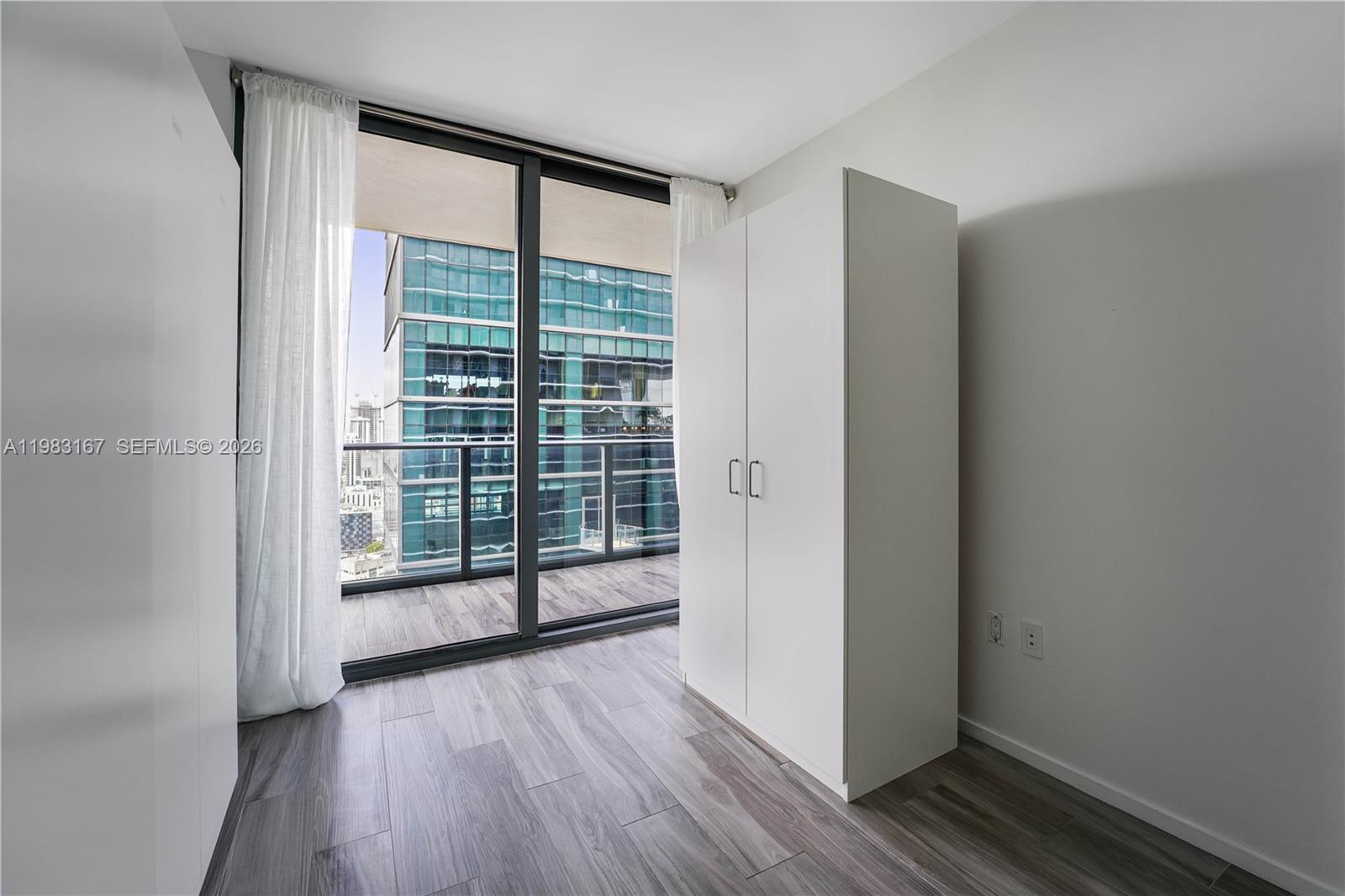 801 SMA RESIDENCES CONDO - Residential