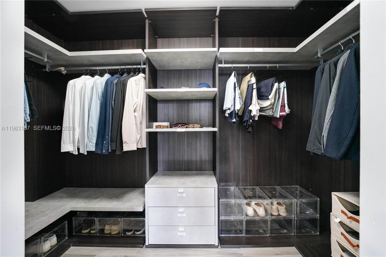 801 SMA RESIDENCES CONDO - Residential