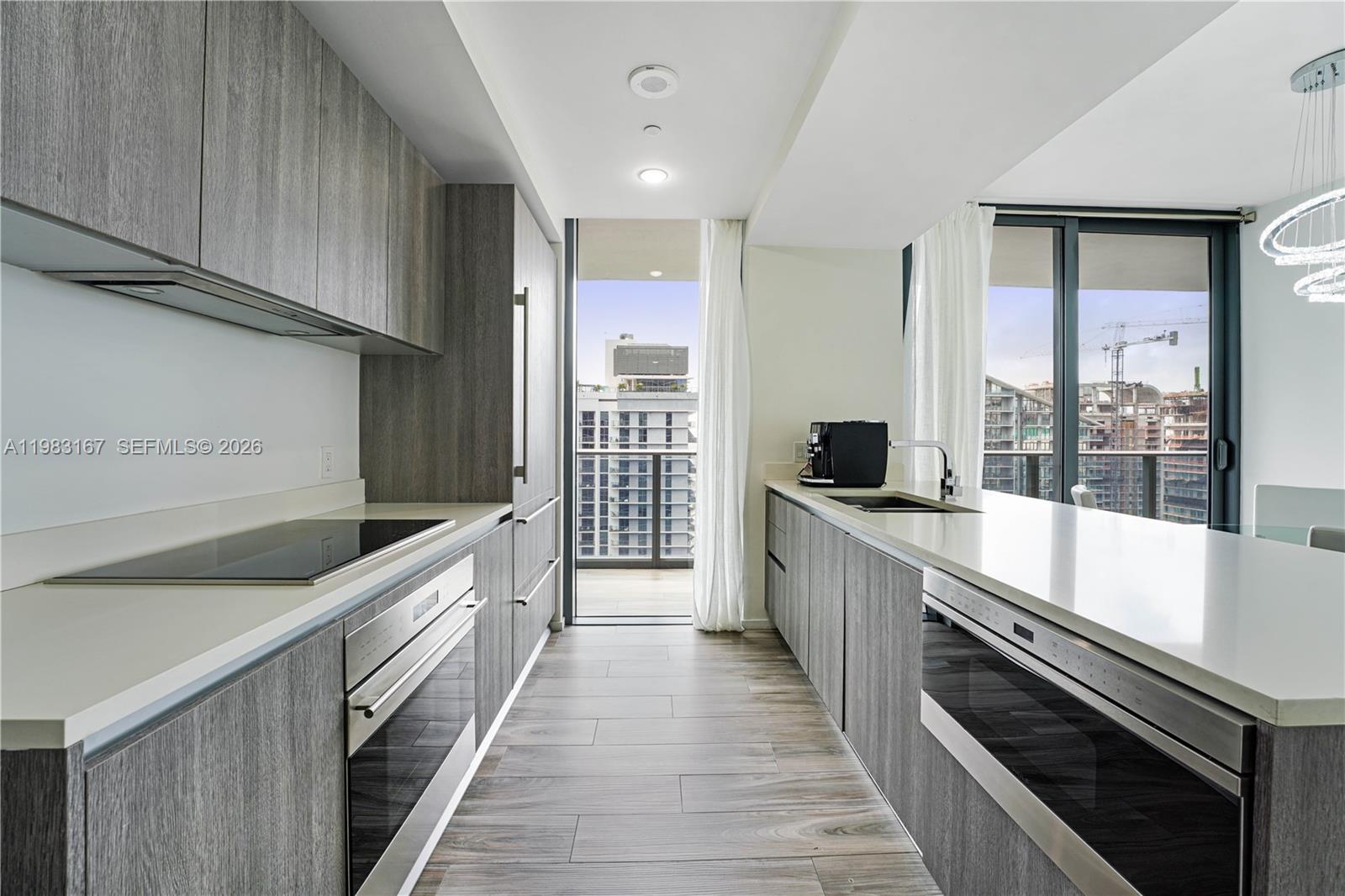 801 SMA RESIDENCES CONDO - Residential