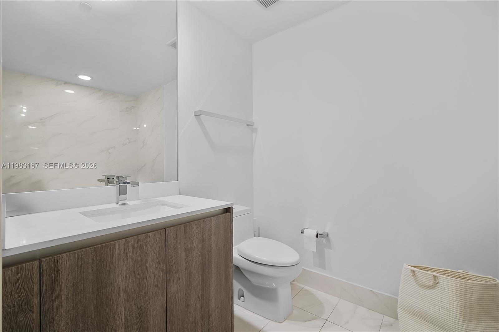 801 SMA RESIDENCES CONDO - Residential