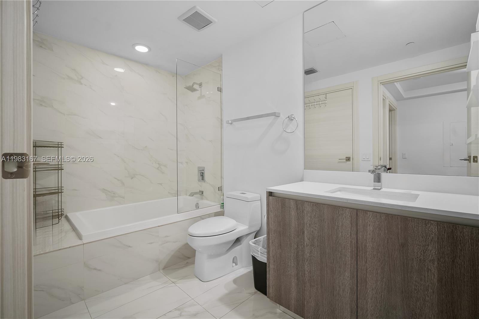 801 SMA RESIDENCES CONDO - Residential