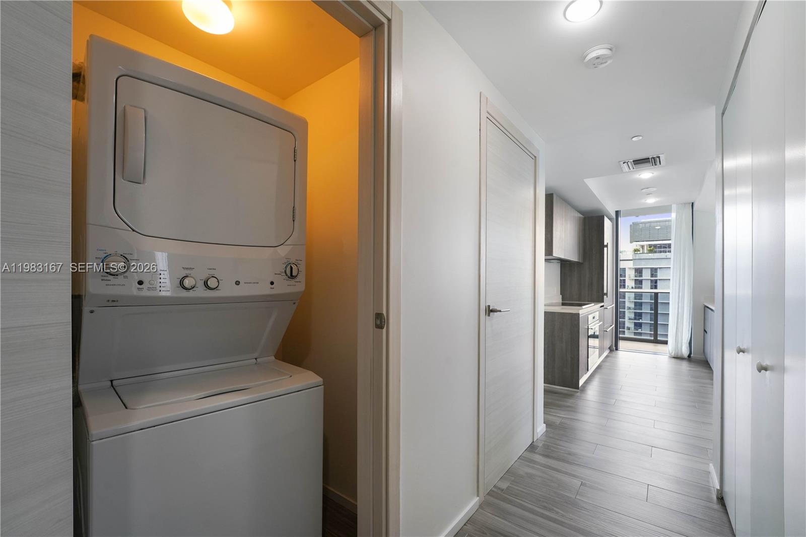 801 SMA RESIDENCES CONDO - Residential