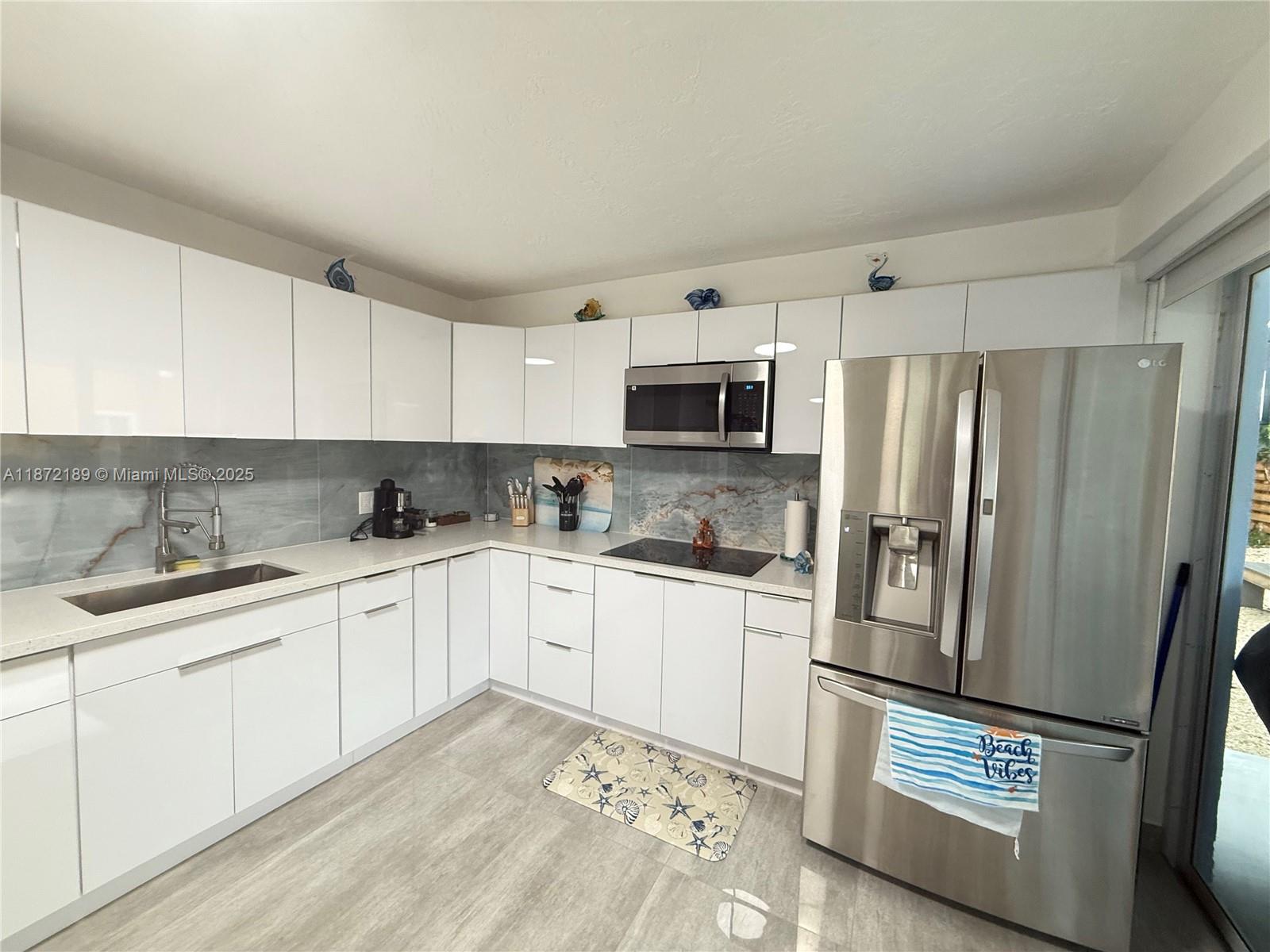 LARGO SOUND PARK - Residential Lease