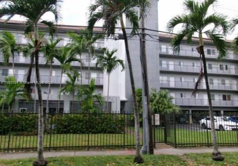 900 SW 84th Ave 207A Miami FL 33144