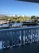 KEYSTONE HARBOR CLUB COND - Residential