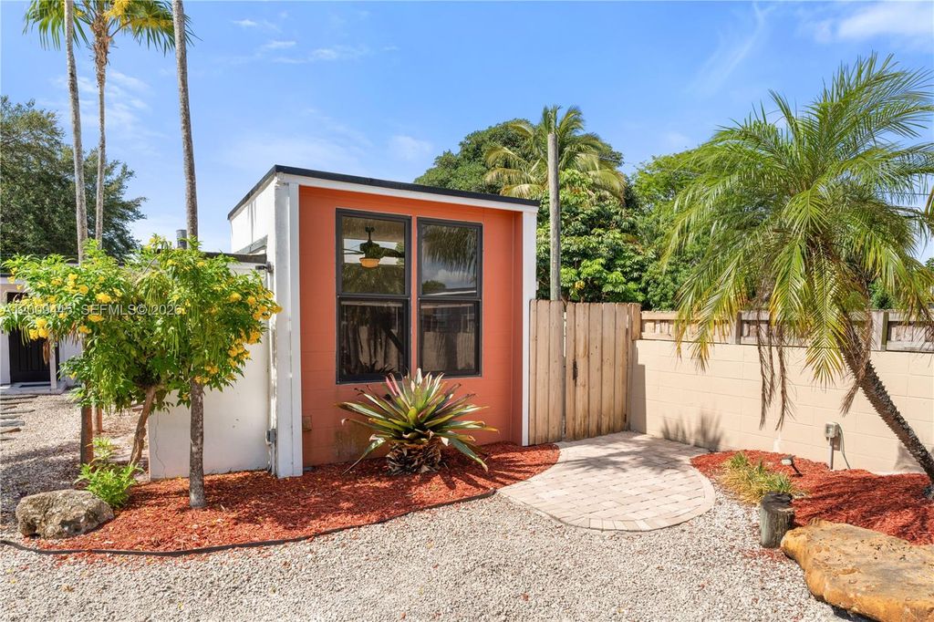 Photo of 2618 Monroe St #B, Hollywood, FL 33020 (MLS # A12009445)