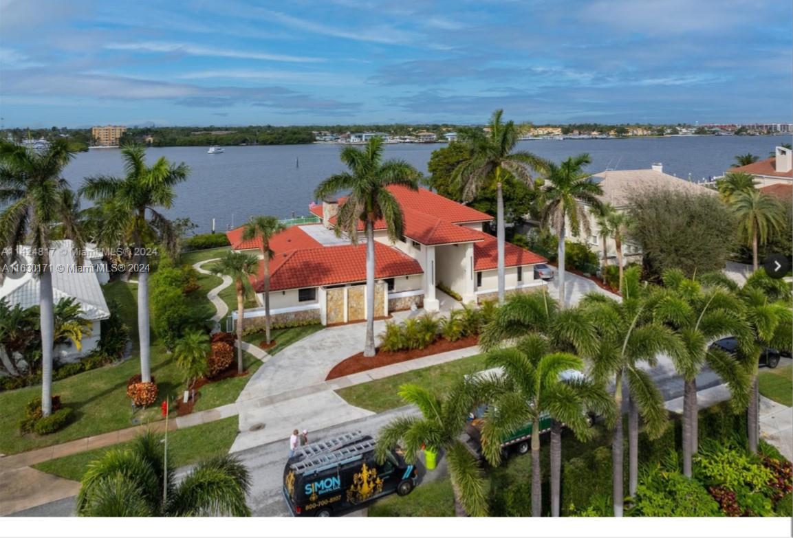 1635 Lands End Rd