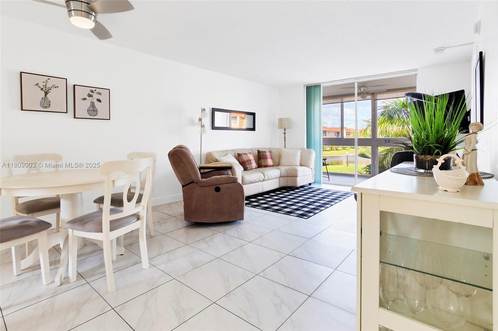 2801 N Pine Island Rd 204