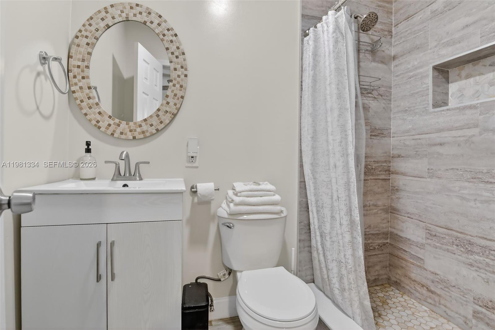 BROWARD MANOR - Residential