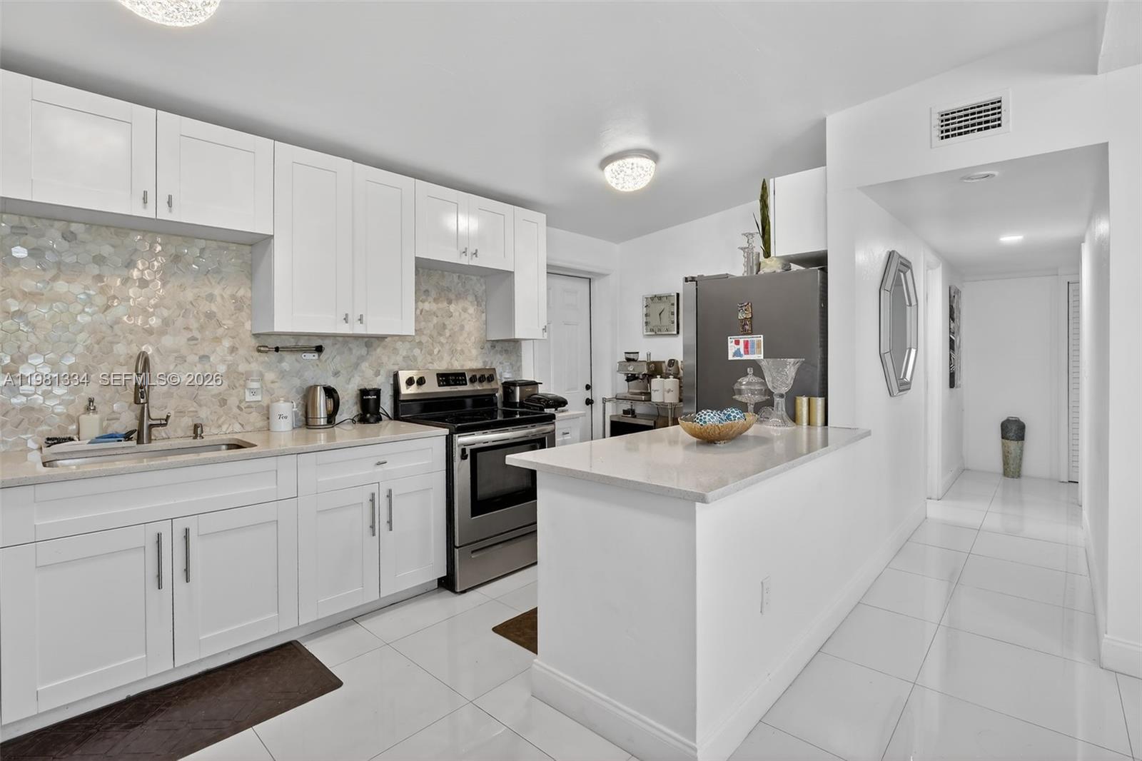 BROWARD MANOR - Residential