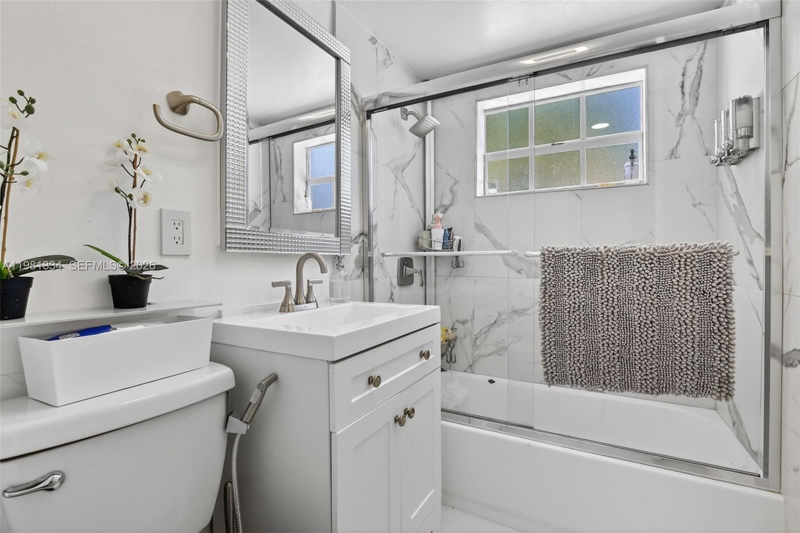 BROWARD MANOR - Residential