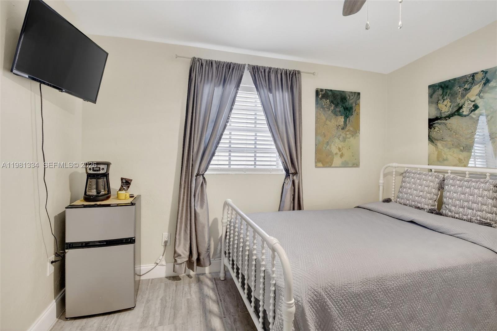 BROWARD MANOR - Residential