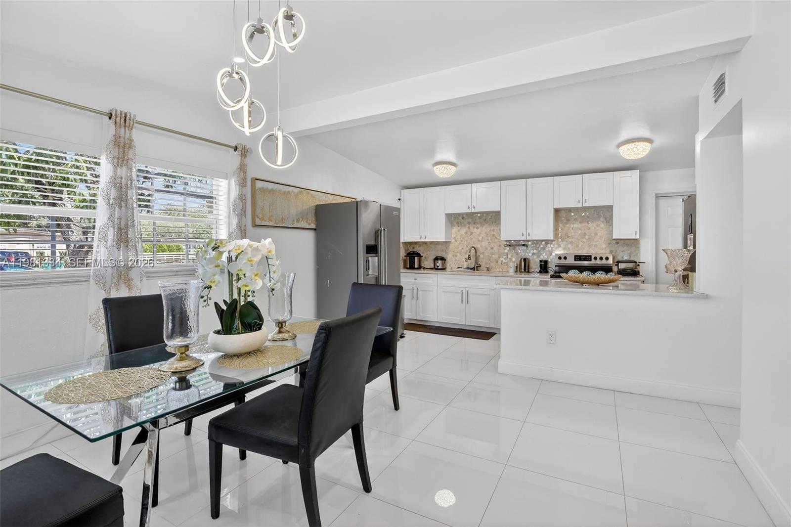 BROWARD MANOR - Residential