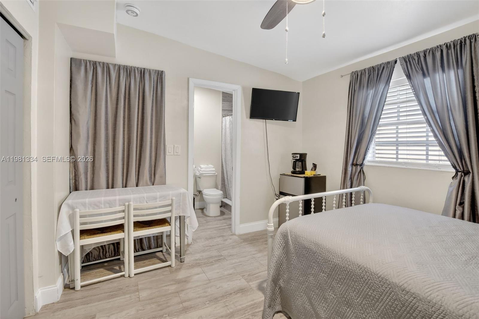 BROWARD MANOR - Residential