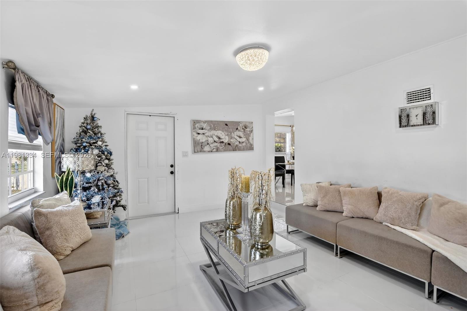 BROWARD MANOR - Residential