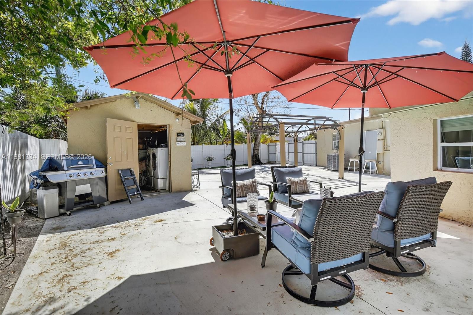 BROWARD MANOR - Residential