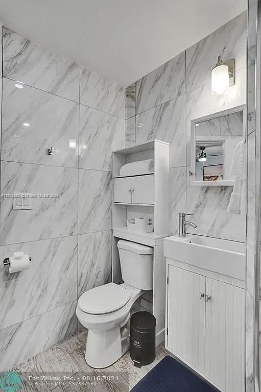 CRESTVIEW - Residential Lease