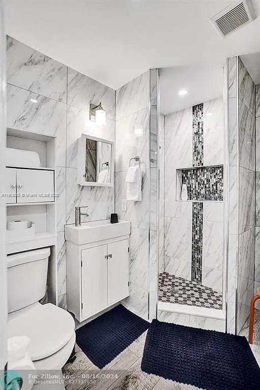 CRESTVIEW - Residential Lease