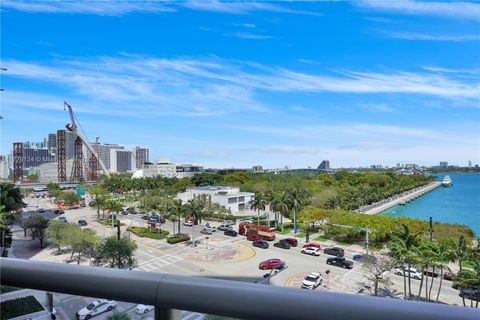 888 Biscayne Blvd 610 Miami FL 33132