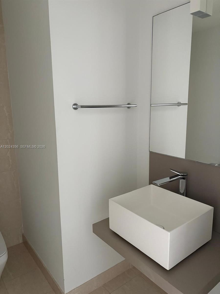 BRICKELL FLATIRON CONDO - Residential Lease