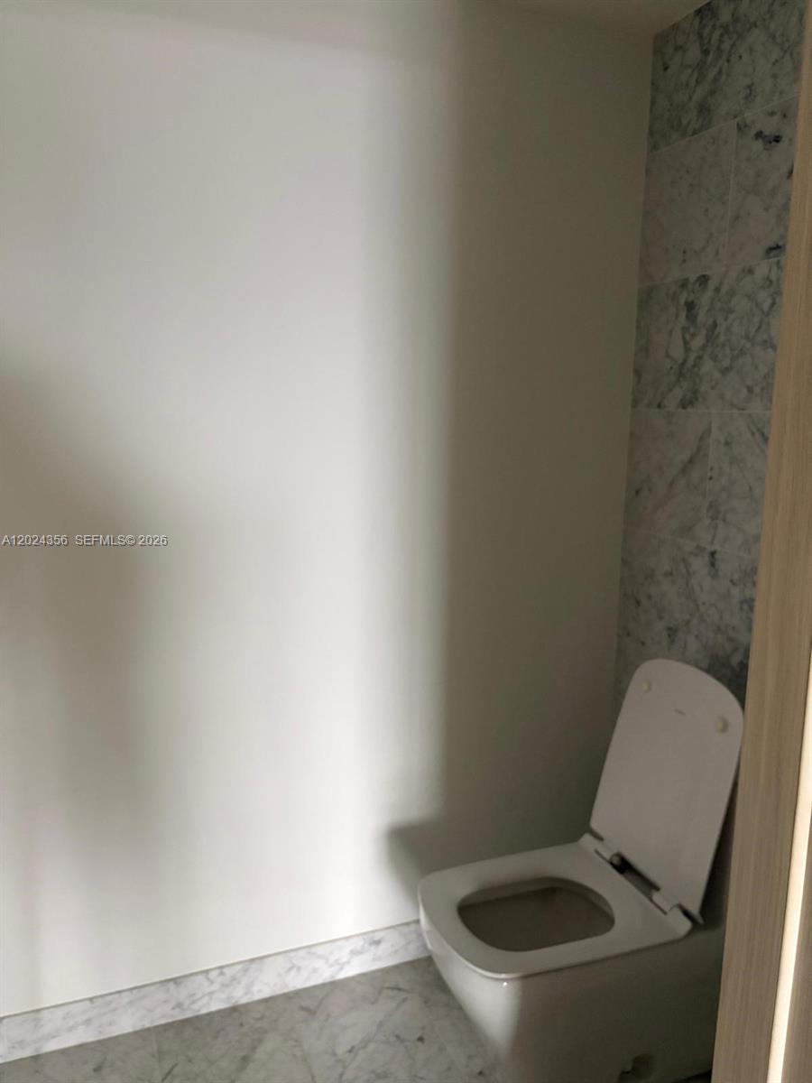 BRICKELL FLATIRON CONDO - Residential Lease