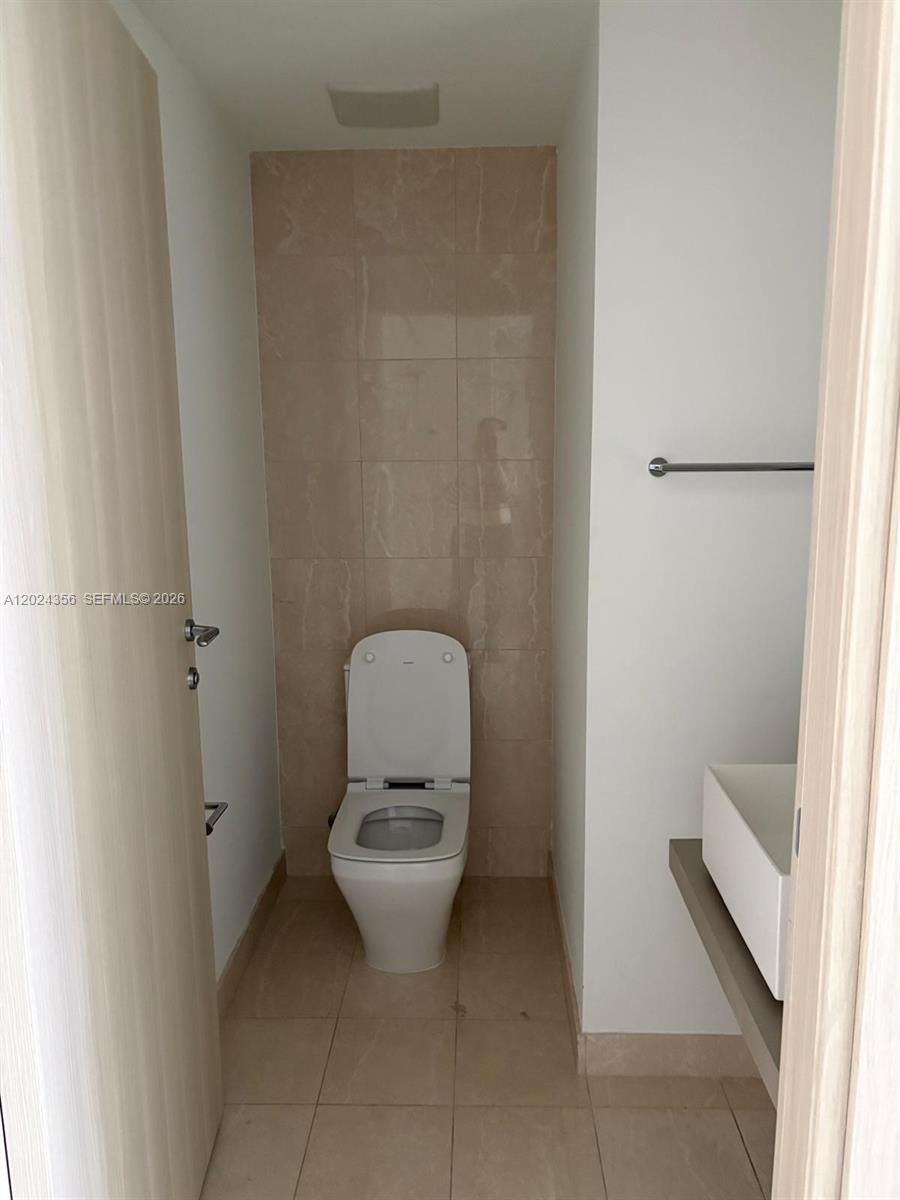 BRICKELL FLATIRON CONDO - Residential Lease