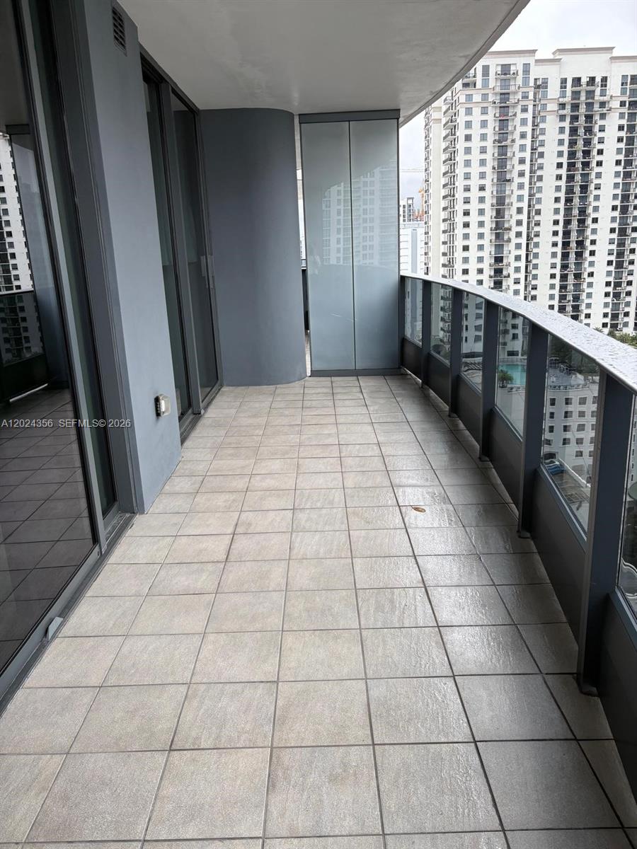 BRICKELL FLATIRON CONDO - Residential Lease