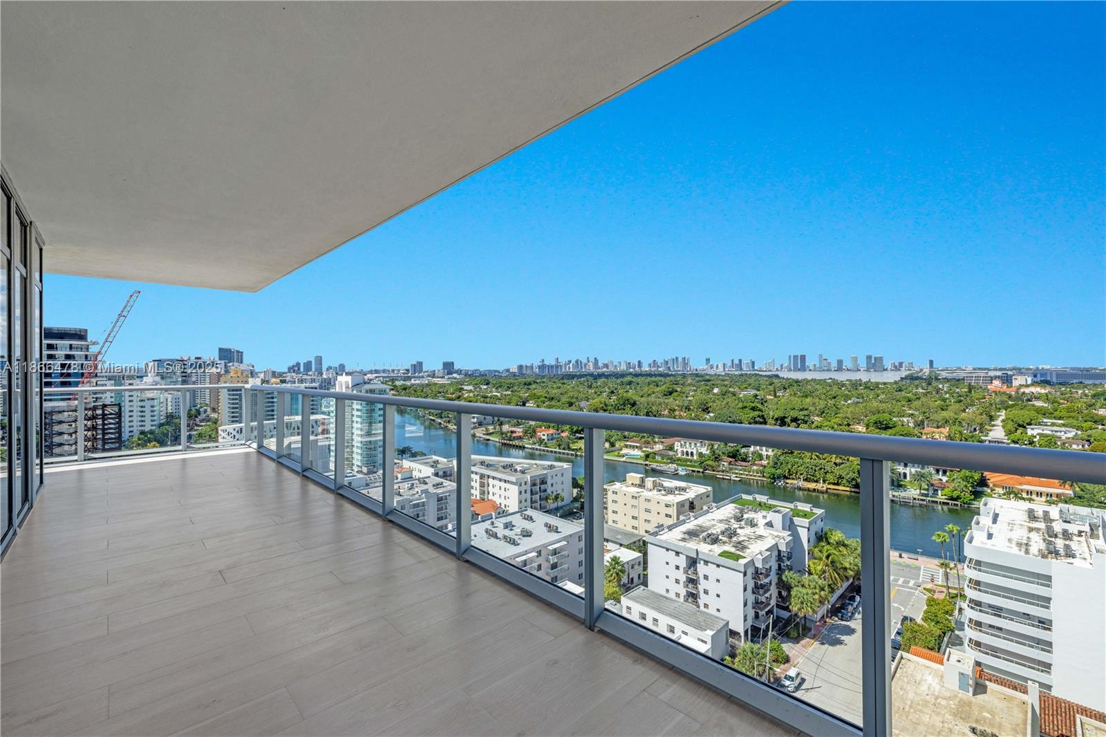 THE CARIBBEAN CONDO - Residential Lease