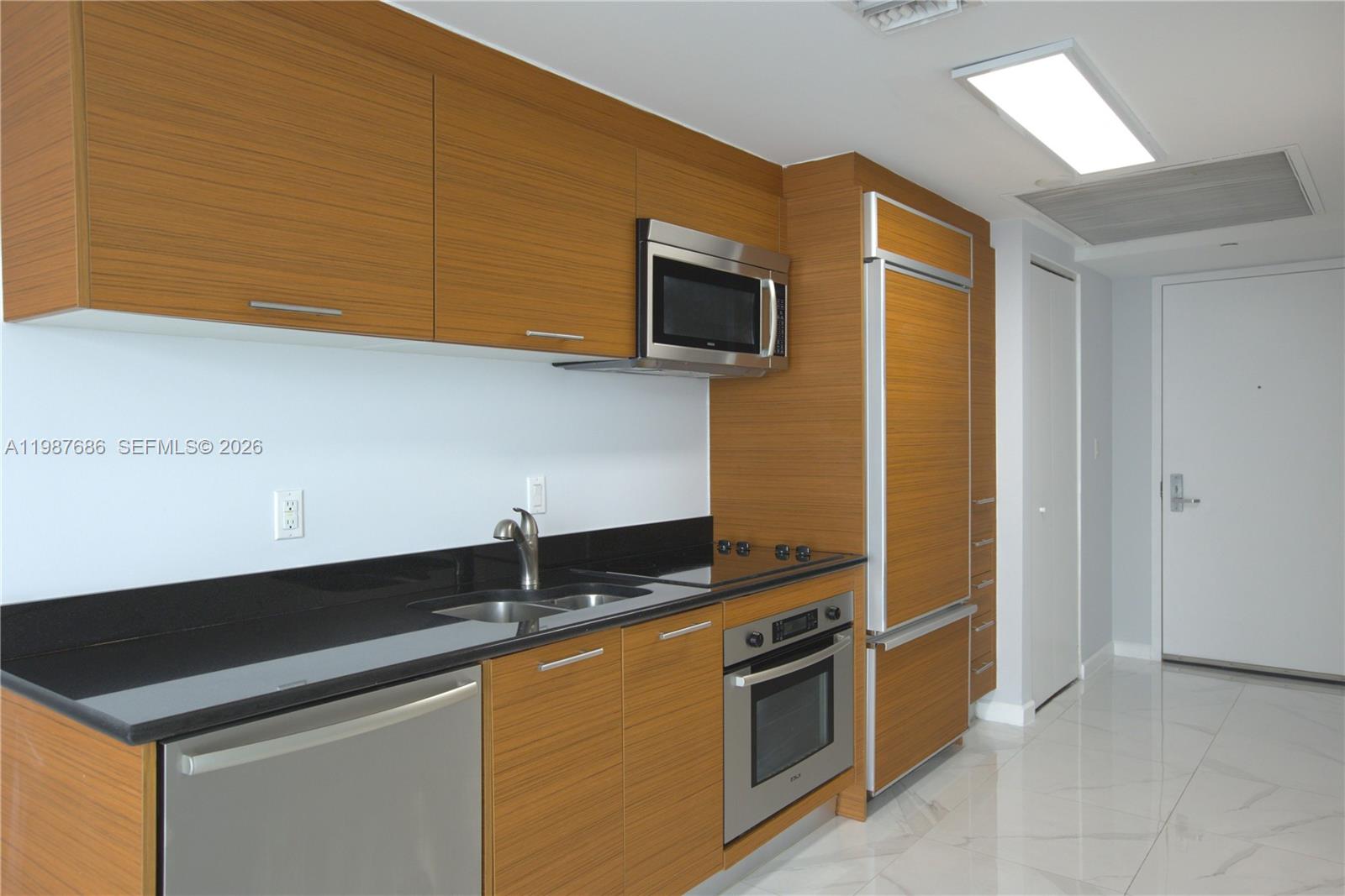 50 BISCAYNE CONDO - Residential Lease