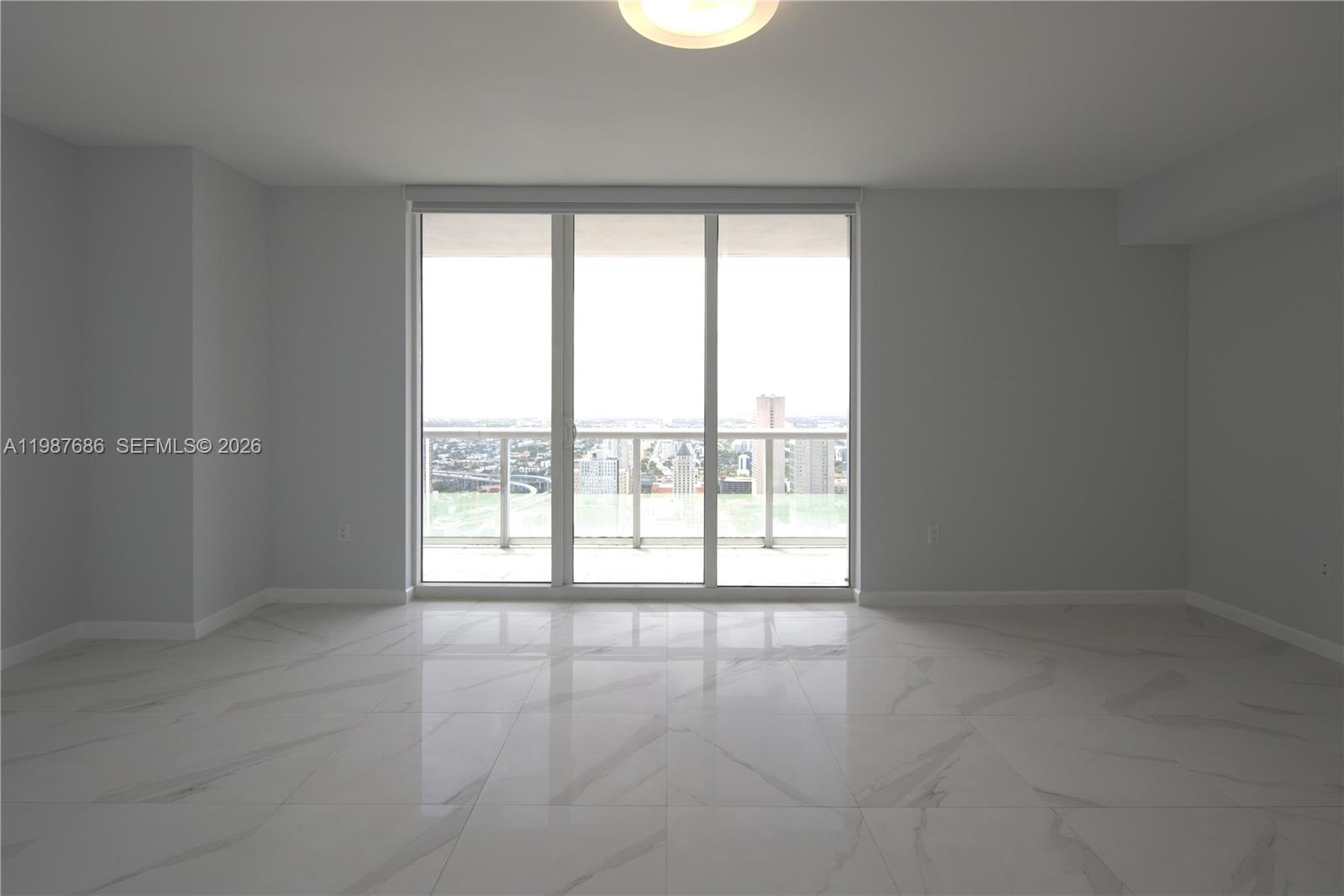 50 Biscayne Blvd 4909