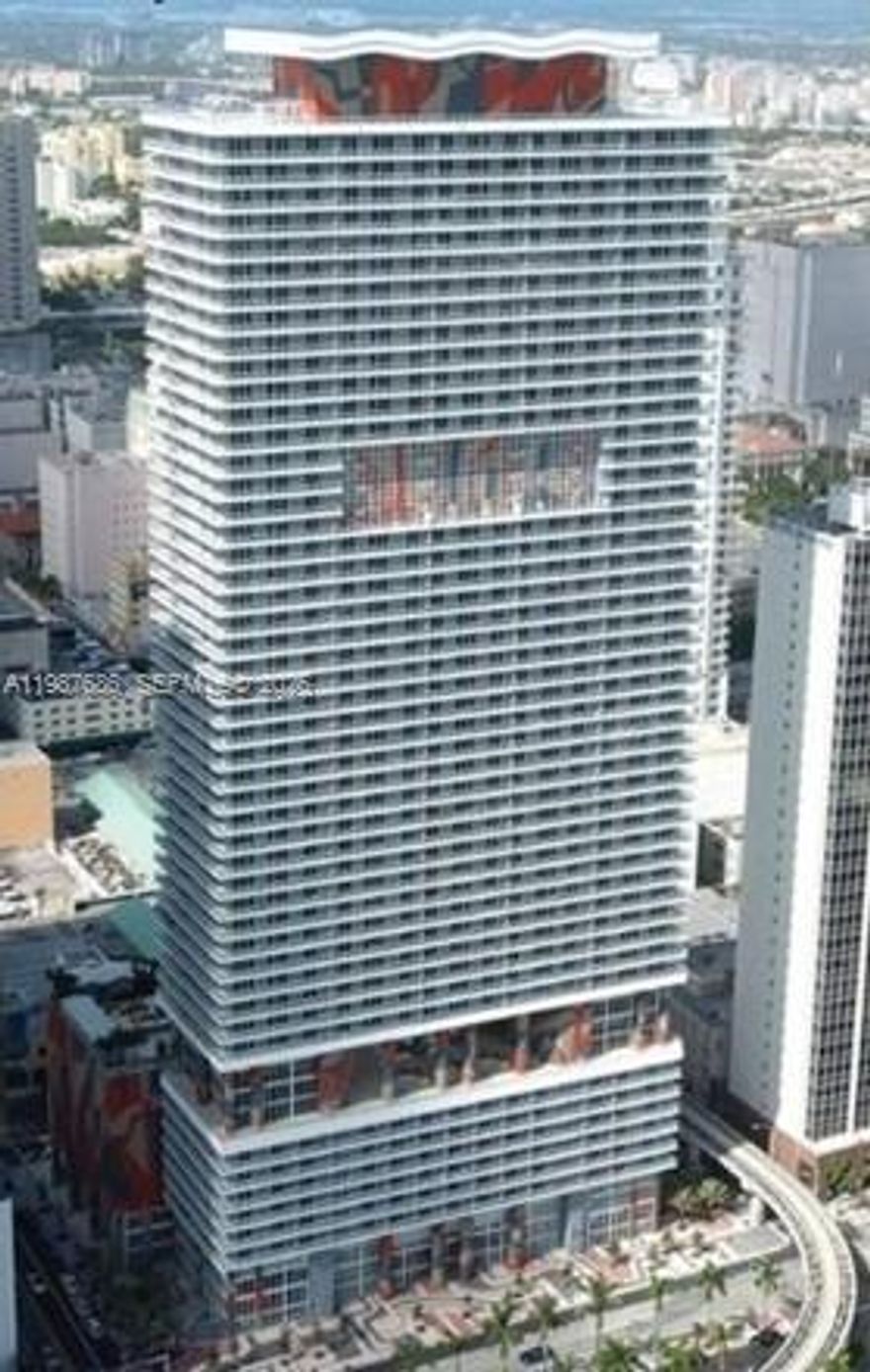 Fabulous high-floor studio offering stunning city views. Ideally located in the heart of Downtown, just steps from cultural venues, top restaurants, banks, and convenient transportation options. The building features an impressive array of amenities, including a state-of-the-art fitness center, lap pool, cabanas, outdoor jacuzzi, and spa. The unit boasts tile flooring throughout and includes one assigned parking space. Easy to show via Show Assist only.