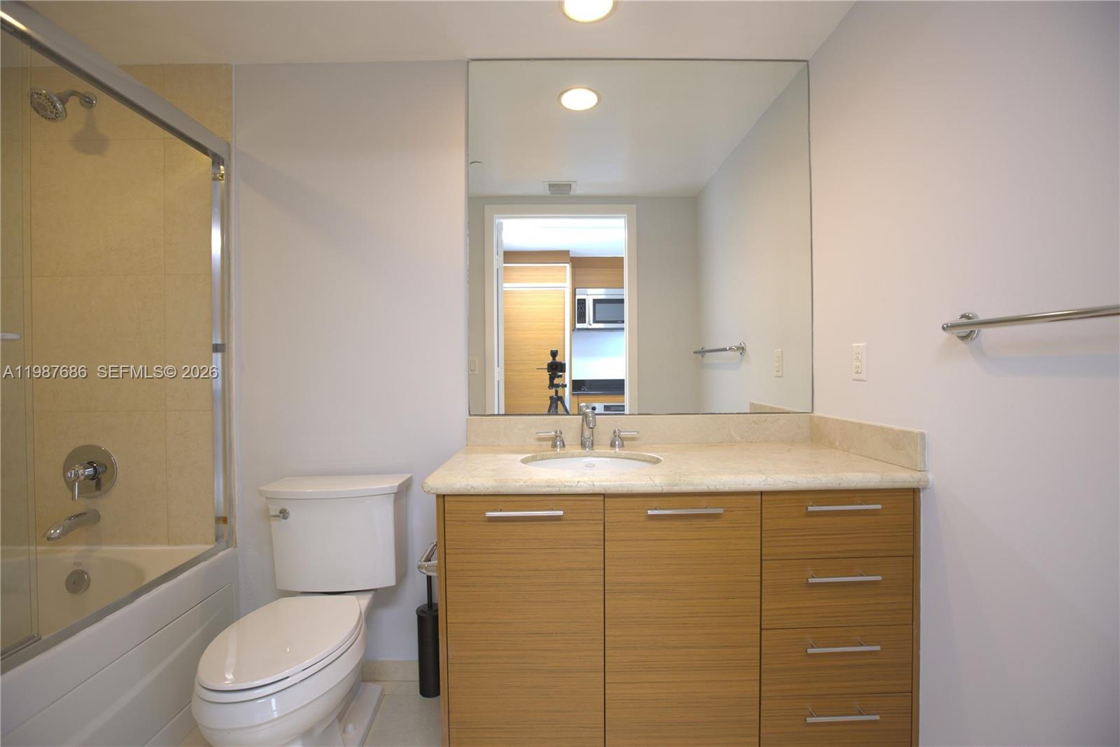 50 BISCAYNE CONDO - Residential Lease