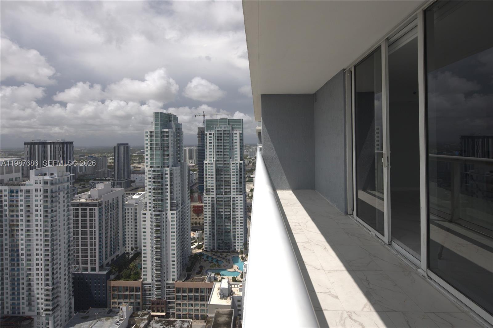 50 BISCAYNE CONDO - Residential Lease