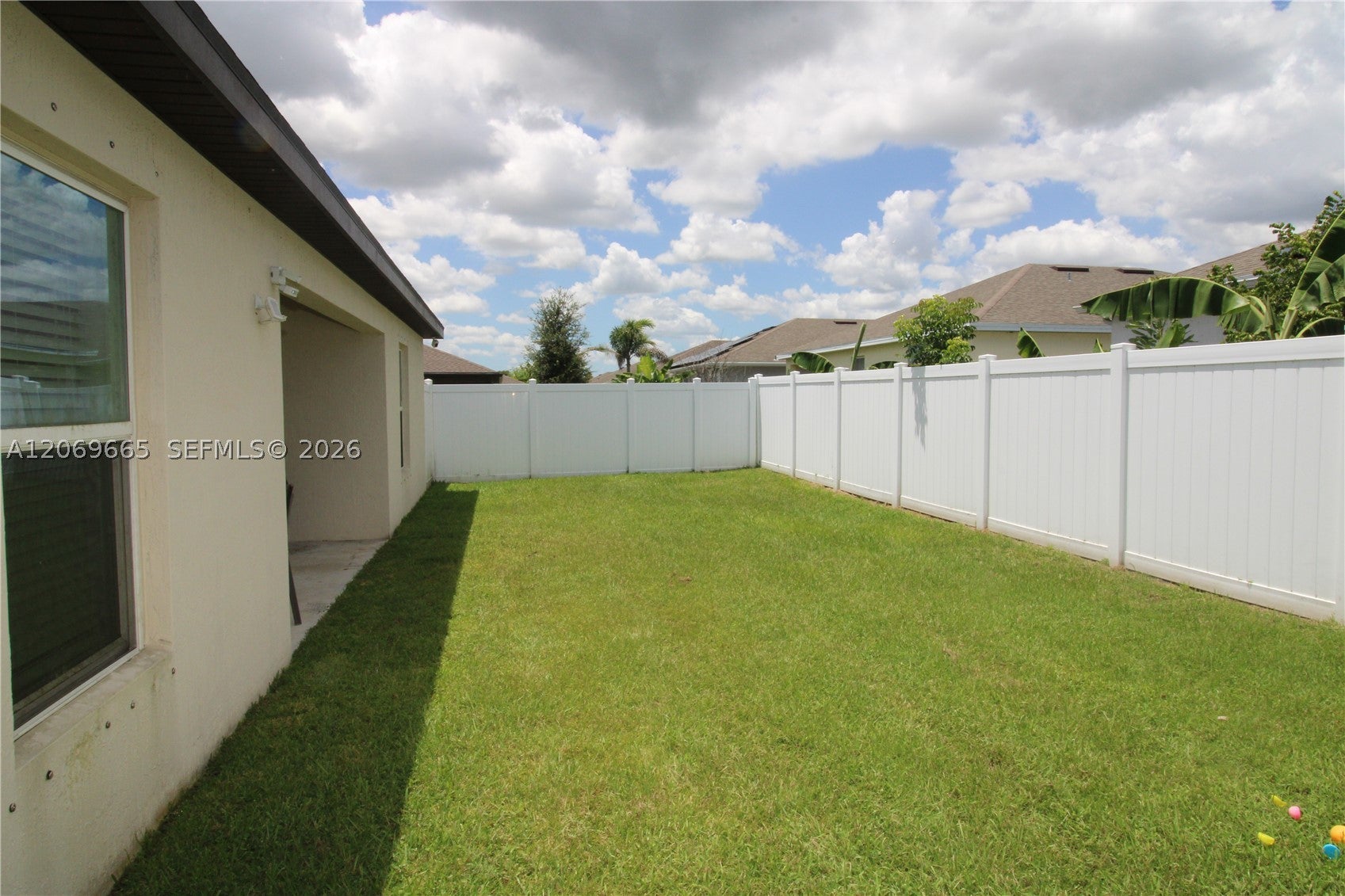 5424 Fantasy Dr