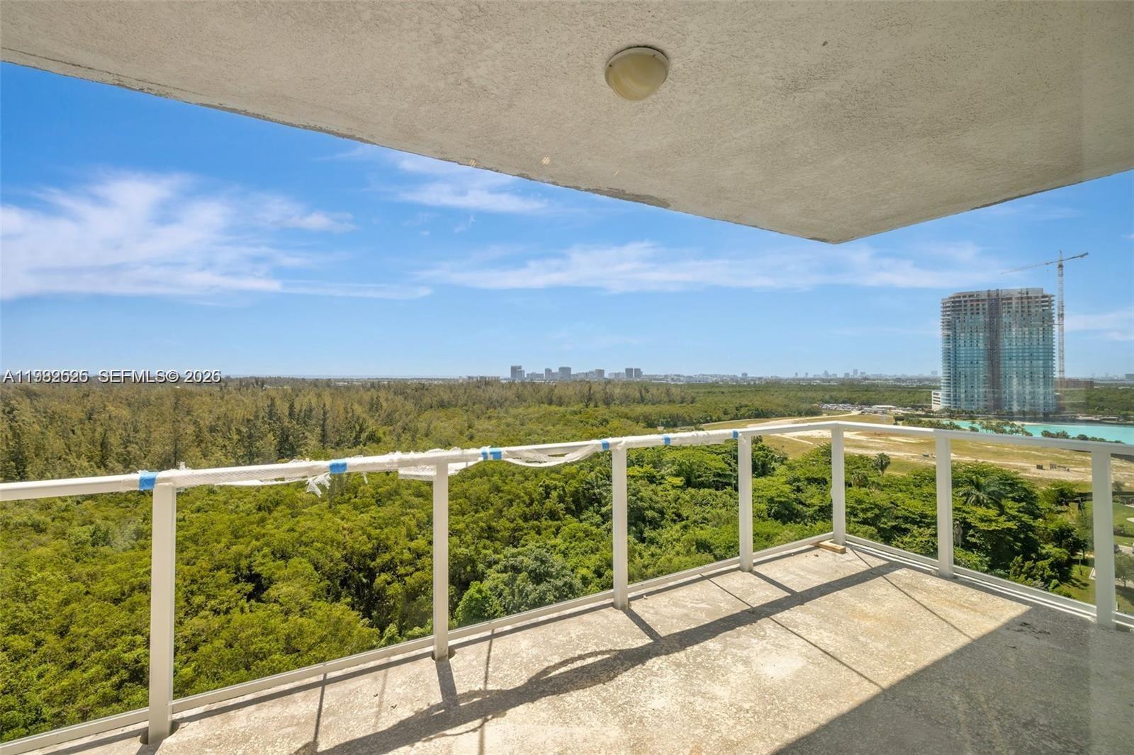 THE OAKS I CONDO - Residential