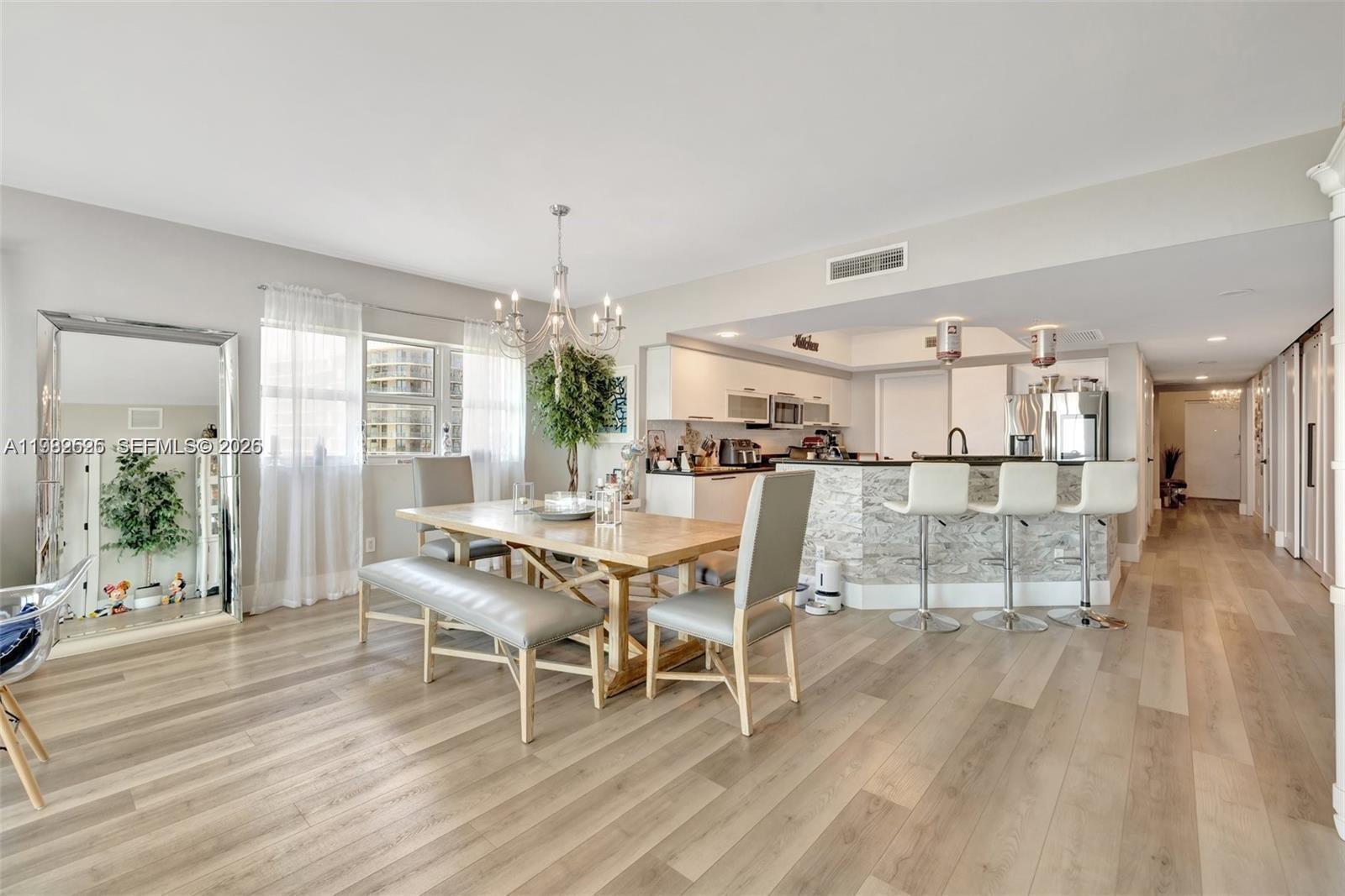 THE OAKS I CONDO - Residential