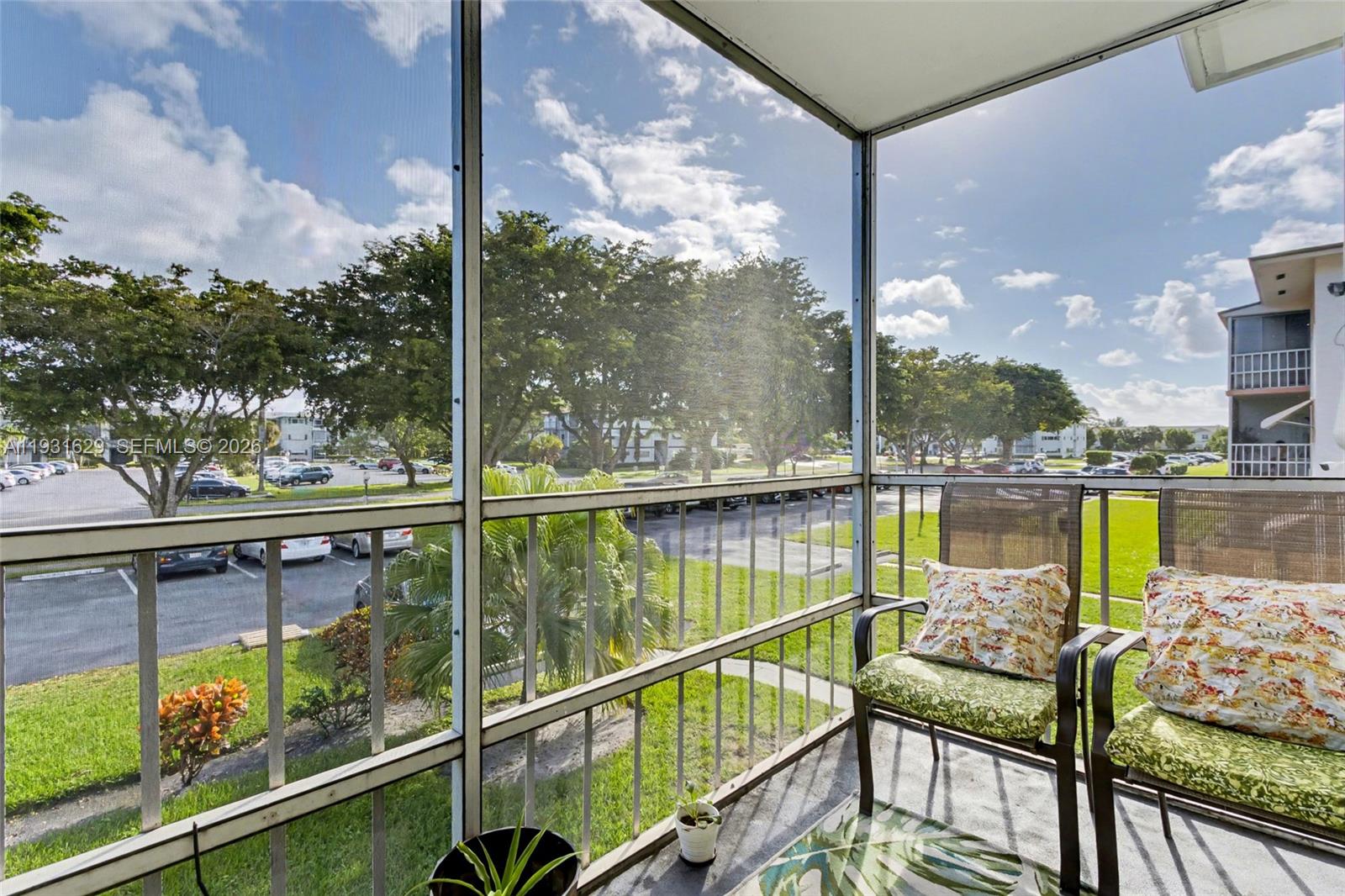 1000 Hillcrest Ct 214