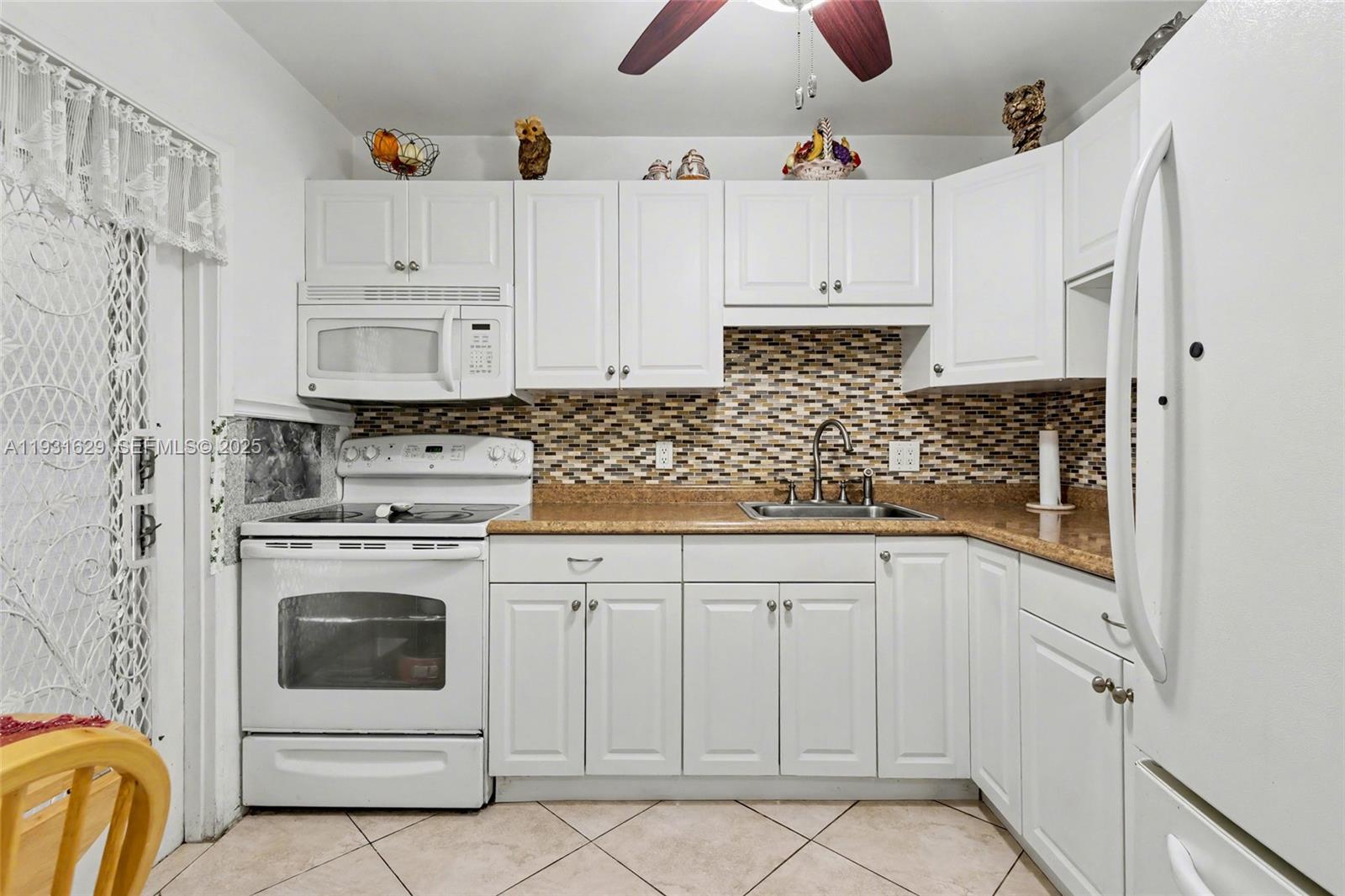 HILLCREST NO 4 CONDO - Residential