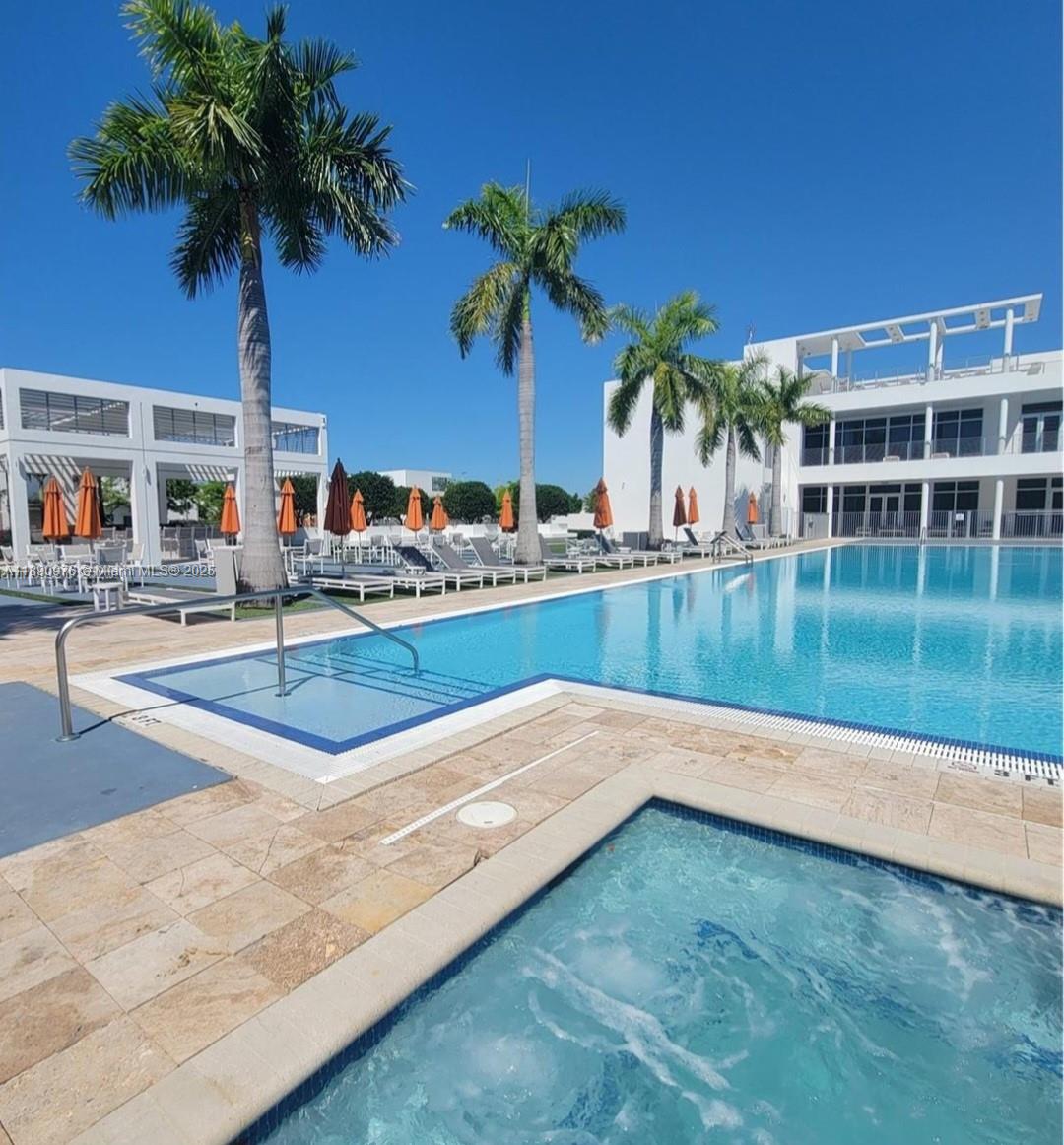 LANDMARK AT DORAL - Residential